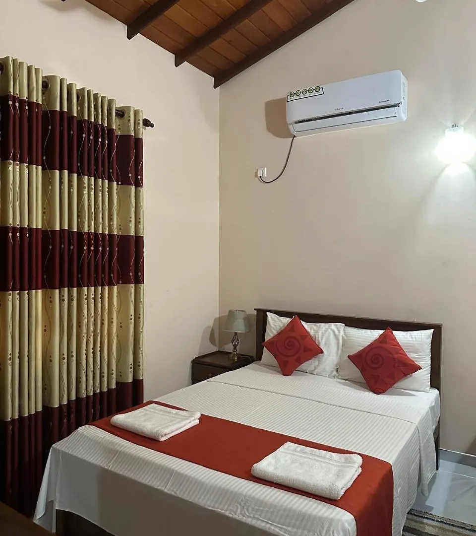 Frühstückspension Lahiru Airport Villa Andiambalama