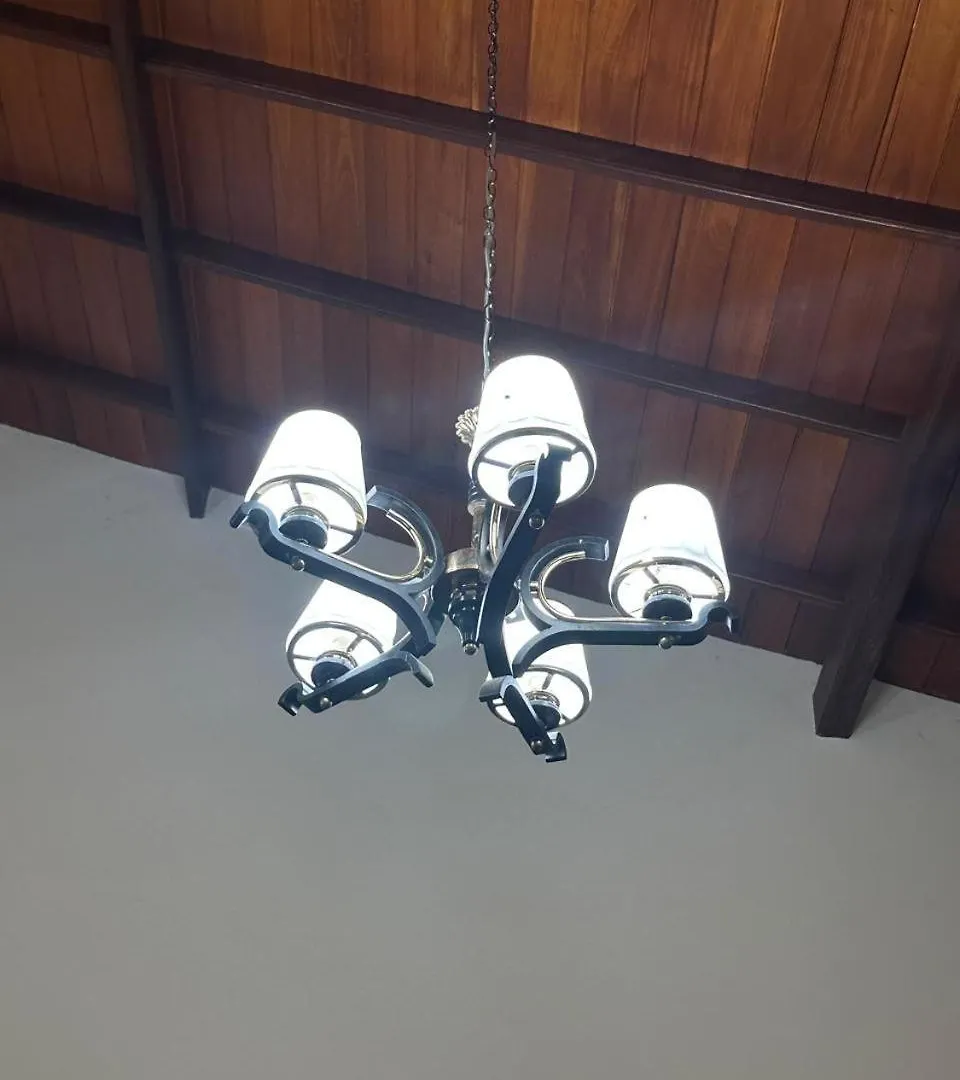Lahiru Airport Villa Andiambalama Frühstückspension