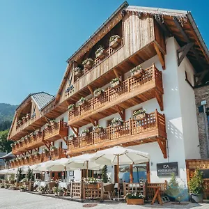 hotel-le-v-de-vaujany.hotels-rhonealpes.com/